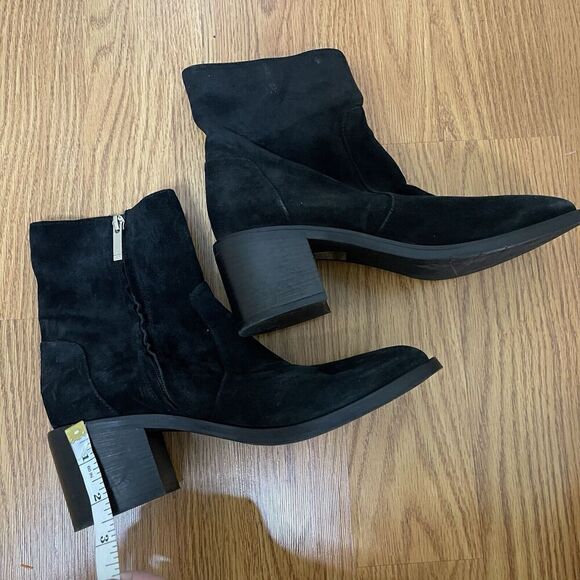 Aquatalia Black suede leather chunk heel ankle boots size US 9.5 - Picture 5 of 9